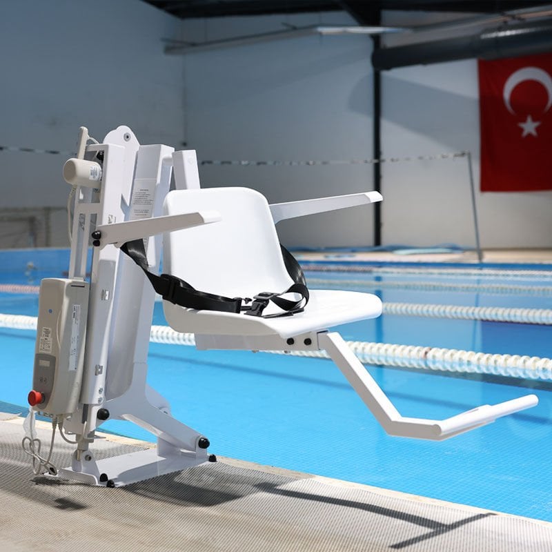 Sabit Engelli Havuz Asansörü Şarjlı