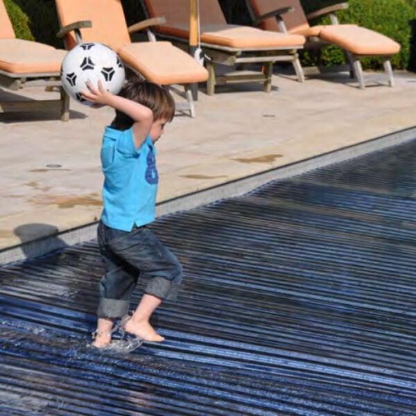 Otomatik Havuz Örtüsü Açık Bank Tipi